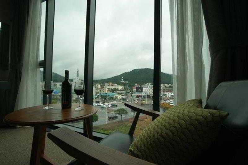 I-Jin Hotel Jeju Buitenkant foto